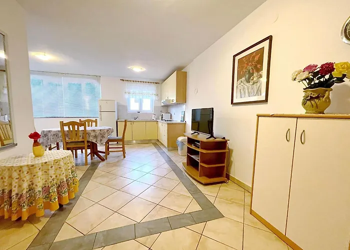 In Mit Eigener Terrasse By Interhome Apartment